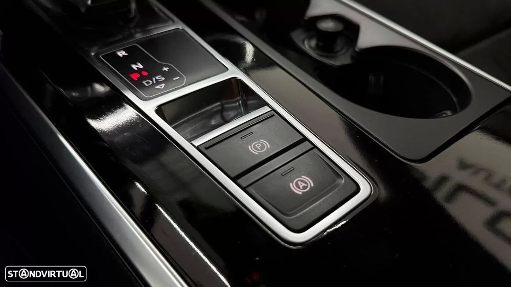 Audi A6 40 TDI S line S tronic - 28