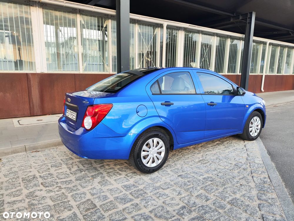 Chevrolet Aveo 1.2 LT - 2