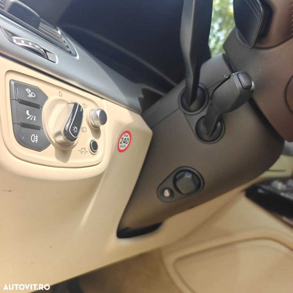 AUDI A8 2015 — imagine 28