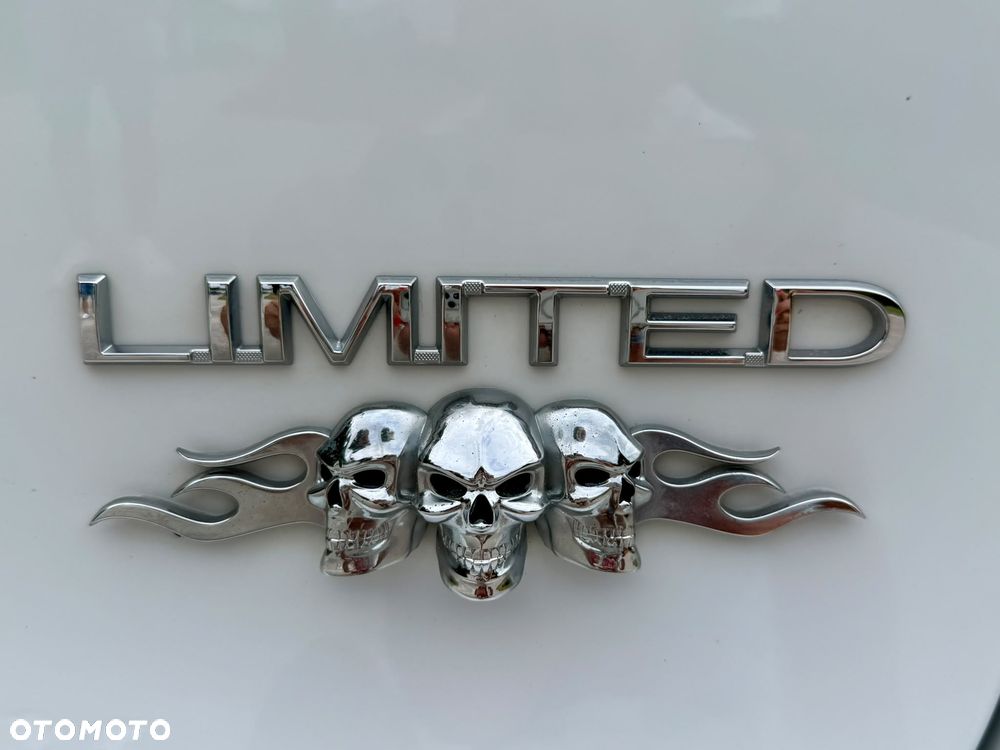 Chrysler Pacifica - 17