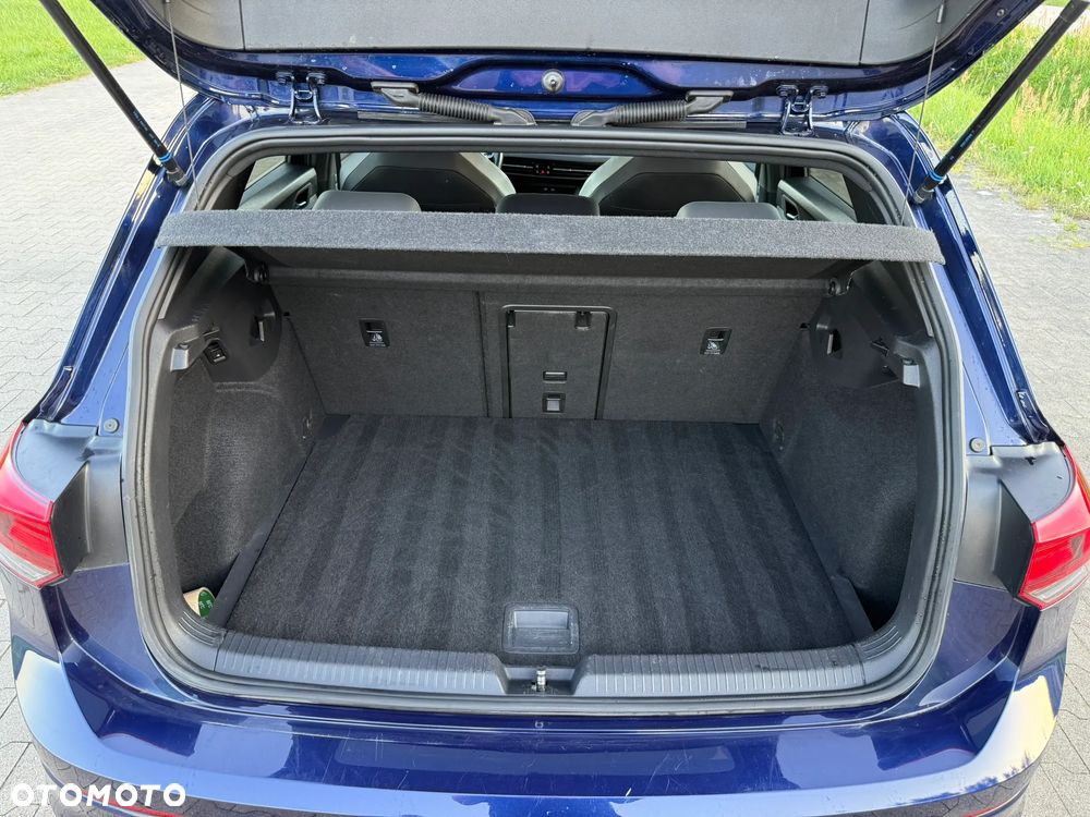 Volkswagen Golf 2.0 TDI SCR DSG R-Line - 23