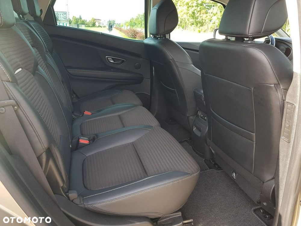 Renault Scenic TCe 140 GPF EDC BOSE EDITION - 15