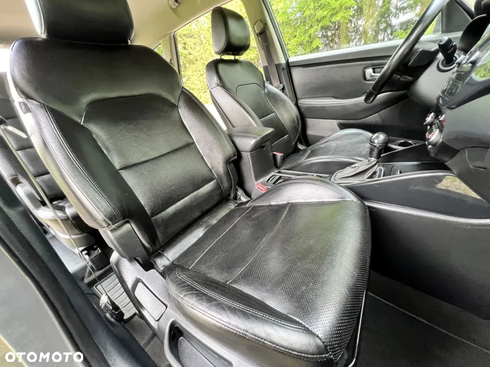 Kia Carens 1.7 CRDi XL 7os - 14