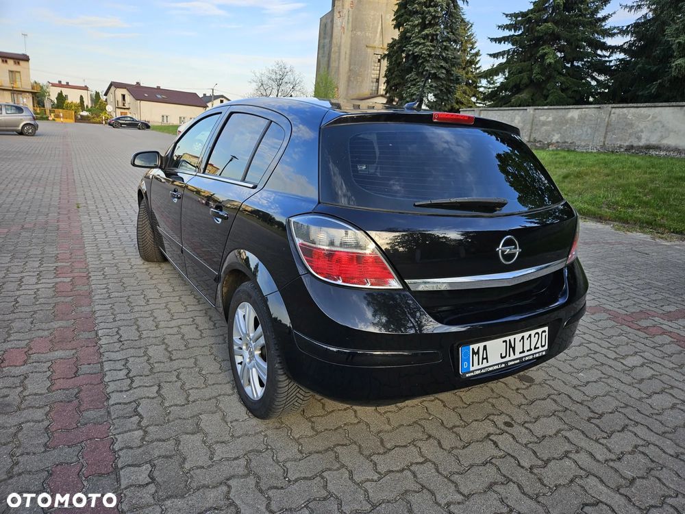 Opel Astra 1.8 NAVI - 4