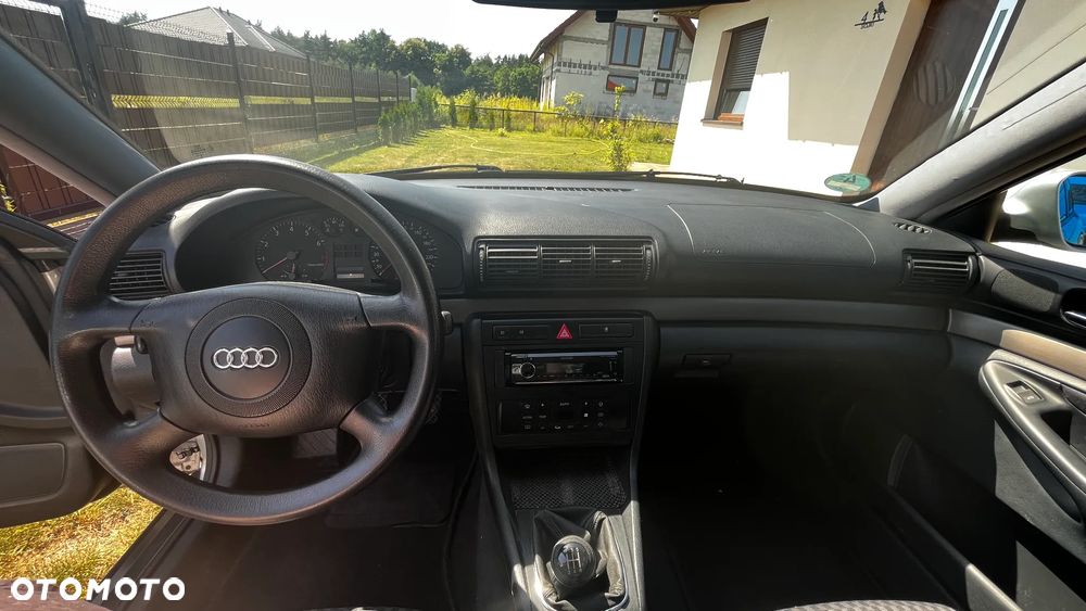 Audi A4 Limousine - 15
