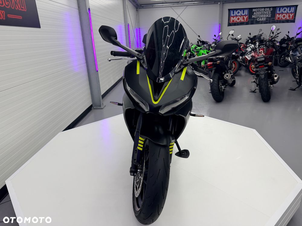 Triumph Daytona - 37
