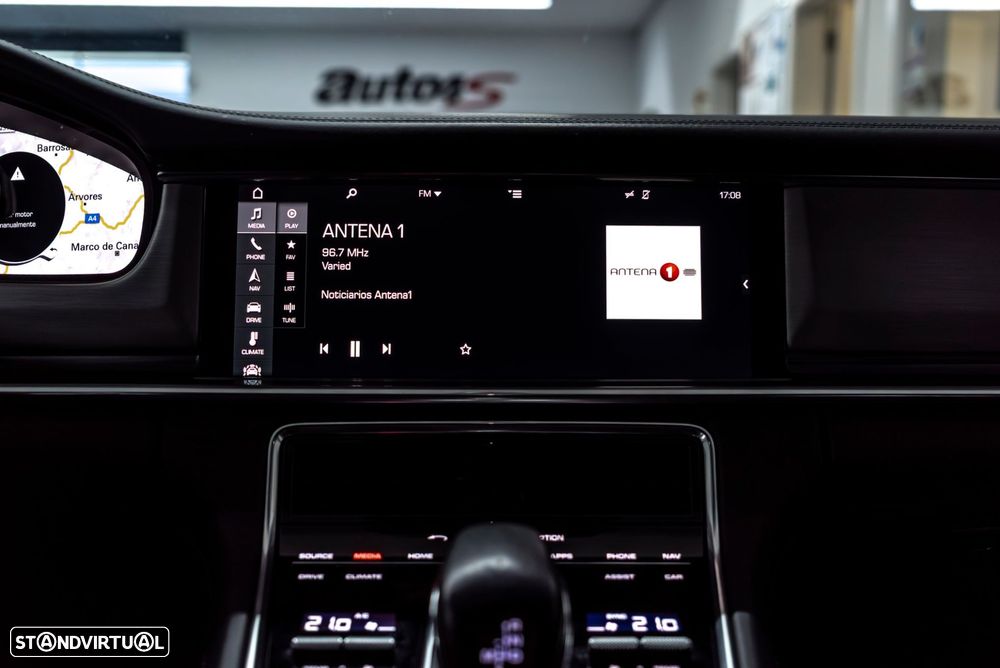 Porsche Panamera 4 S - 34