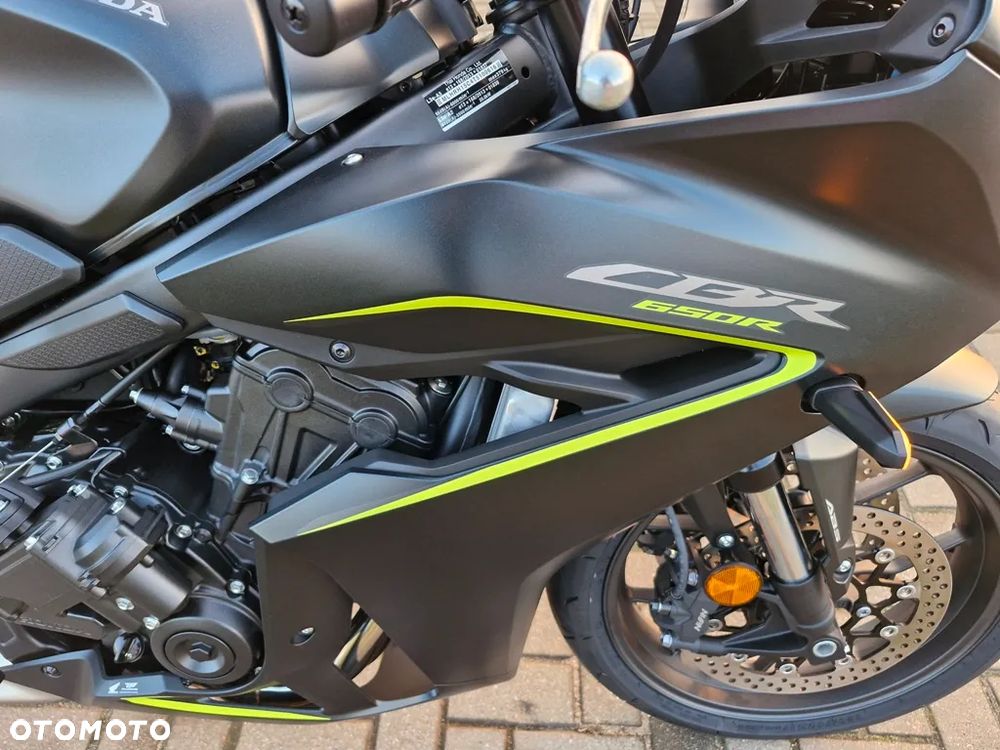 Honda CBR - 6