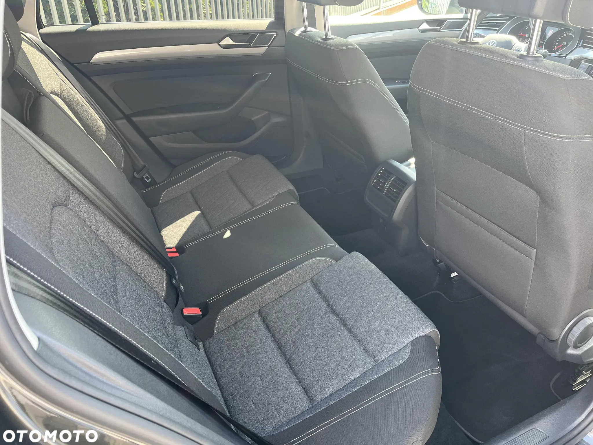 Volkswagen Passat 2.0 TDI EVO Business DSG - 21