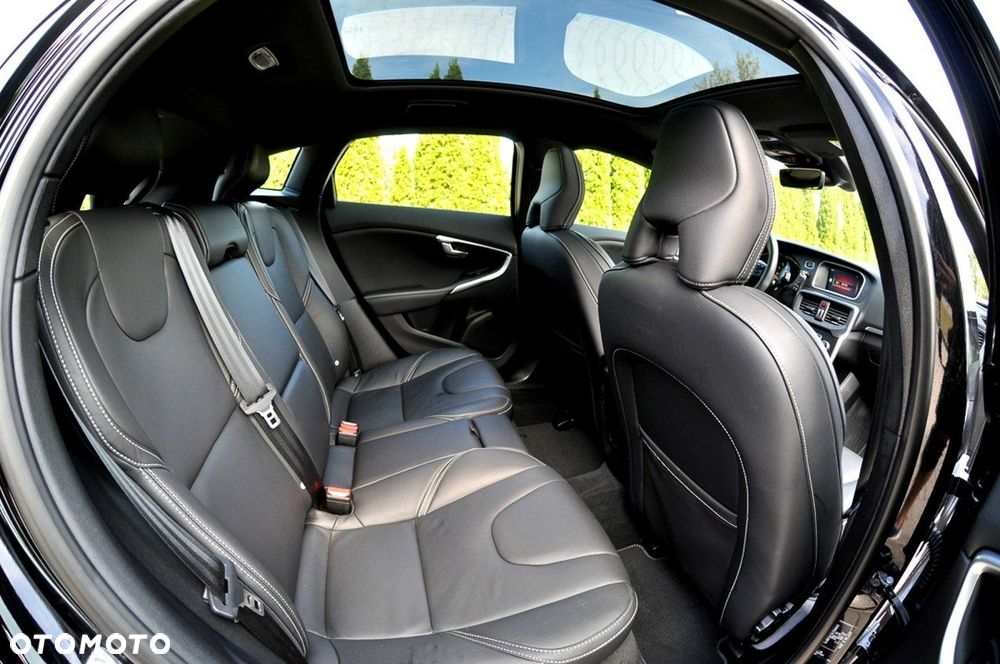 Volvo V40 T2 Summum - 9