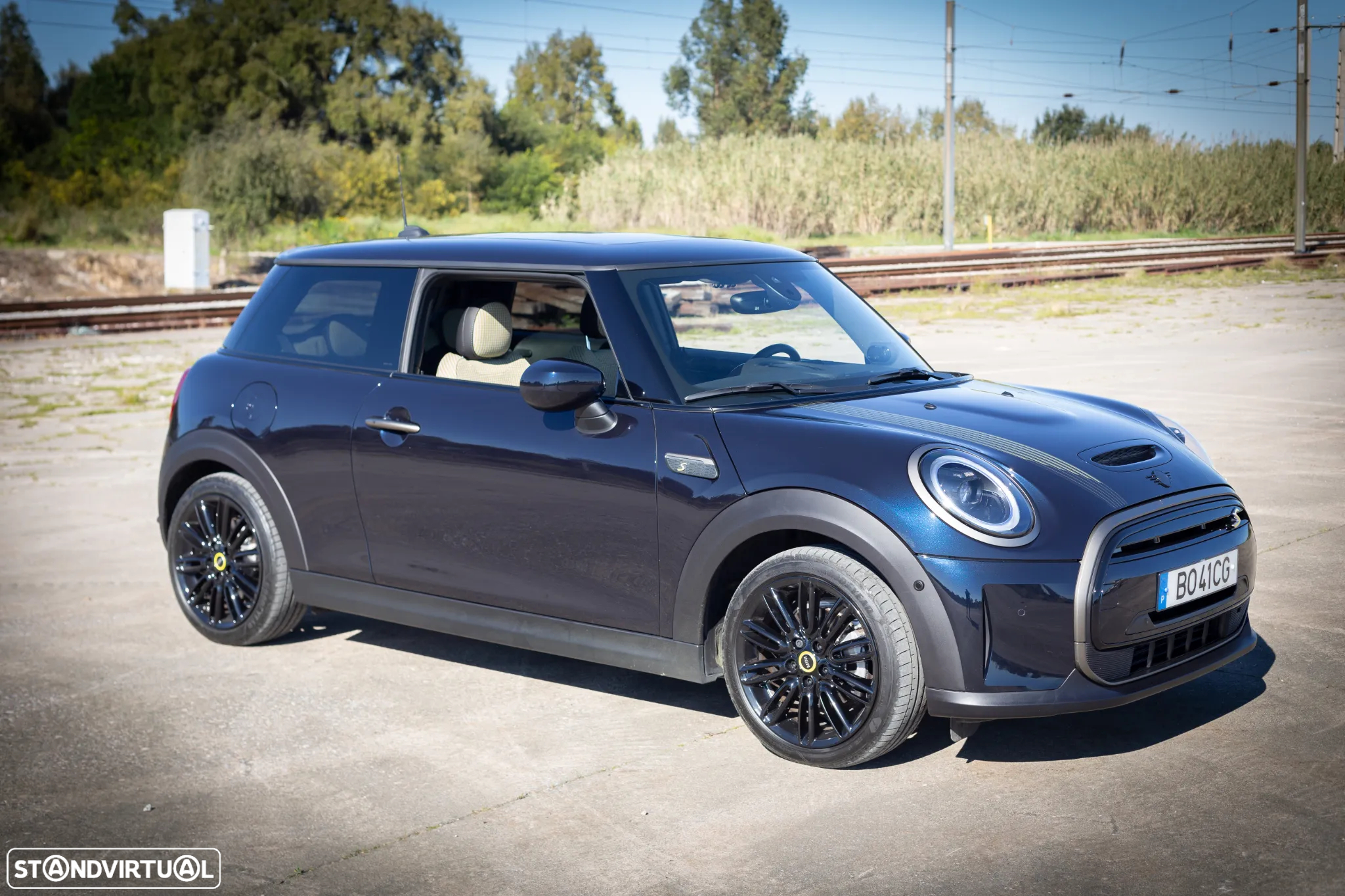 MINI 3 Portas Cooper SE Resolute Edition - 2