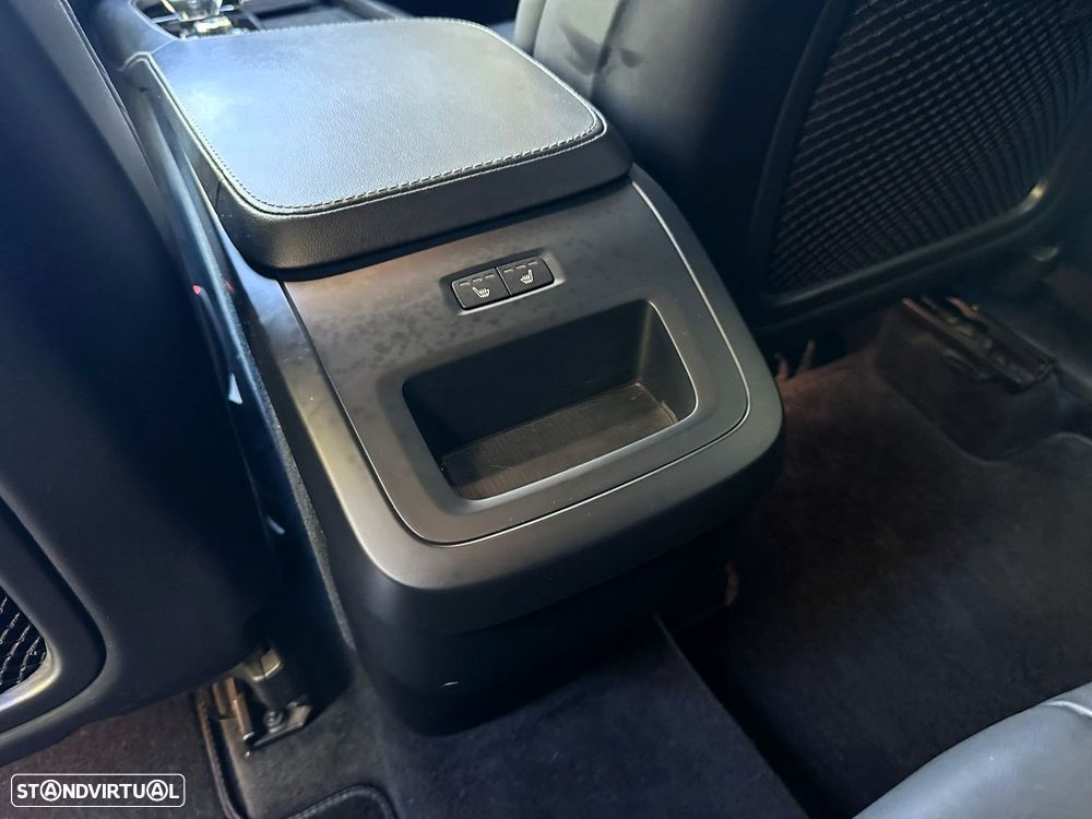 Volvo XC 90 2.0 B5 Ultimate Dark AWD - 19