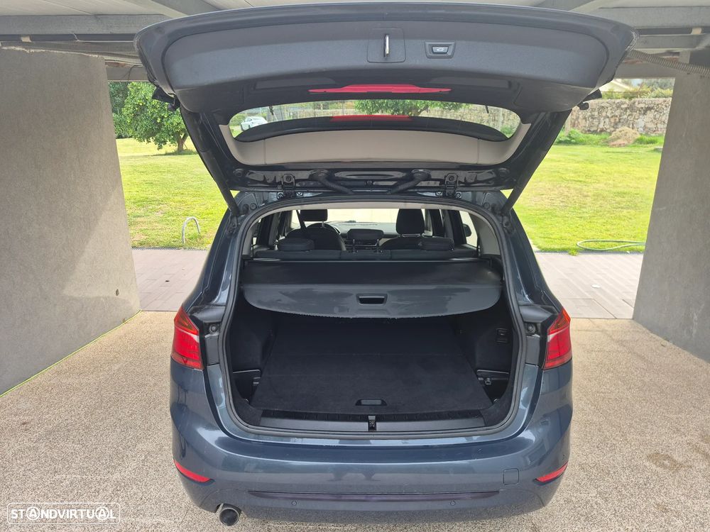 BMW 216 Gran Tourer d - 9