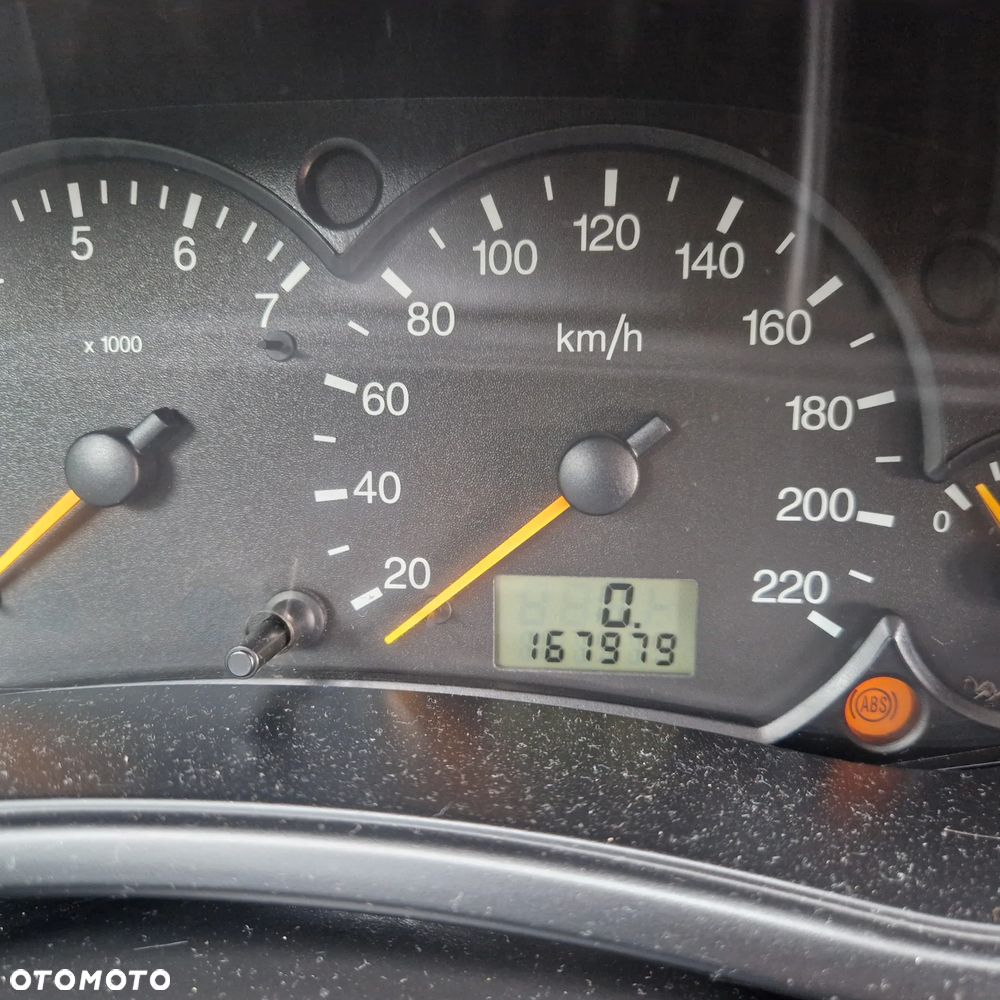 Ford Focus 1.6 Comfort - 5