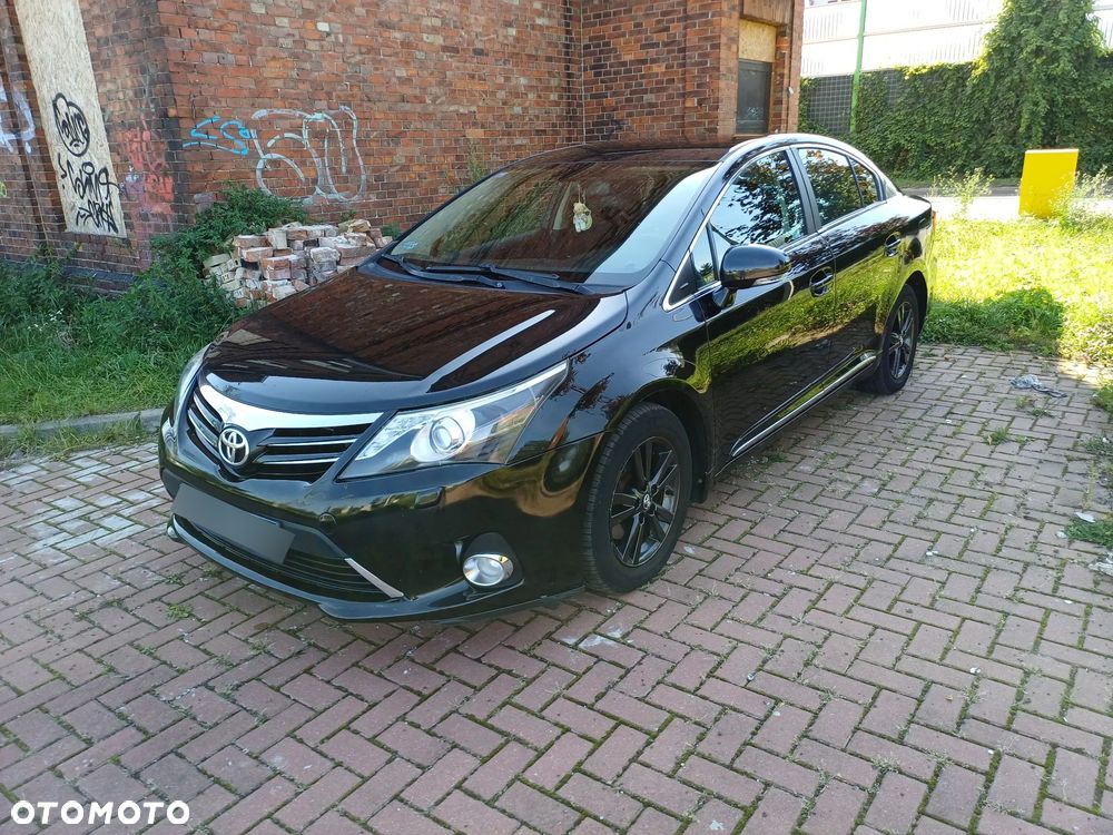 Toyota Avensis 2.0 D-4D Executive - 1