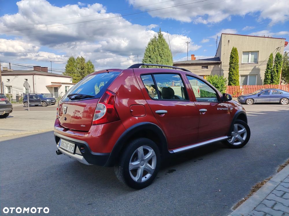 Dacia Sandero - 10