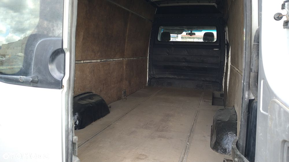 Mercedes-Benz Sprinter - 7