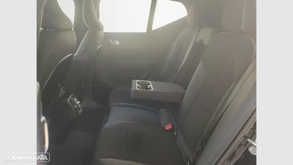 Volvo XC 40 2.0 B3 Core - 15