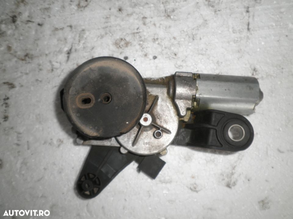 Motoras Stergator Haion BMW Seria 5 F11 , Seria 3 F31 7311415 - 1