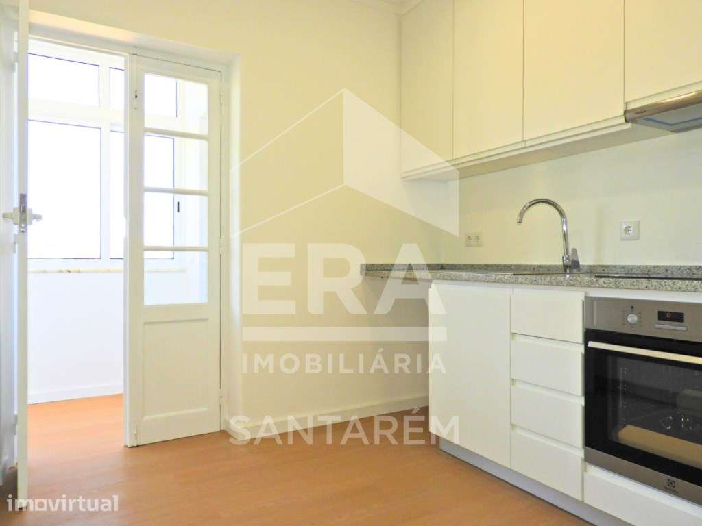 Apartamento T4 no Centro da Cidade de Santarém - Grande imagem: 4/19