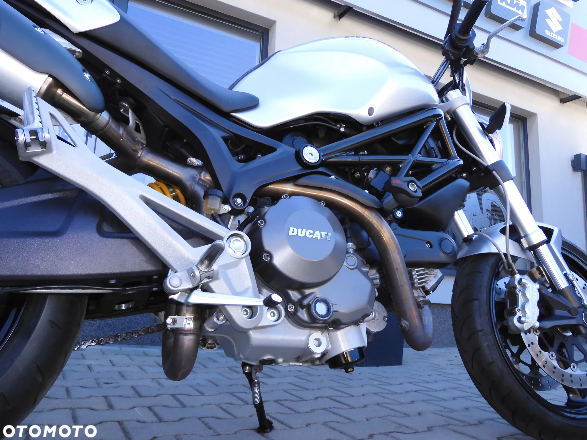 Ducati 696 - 11