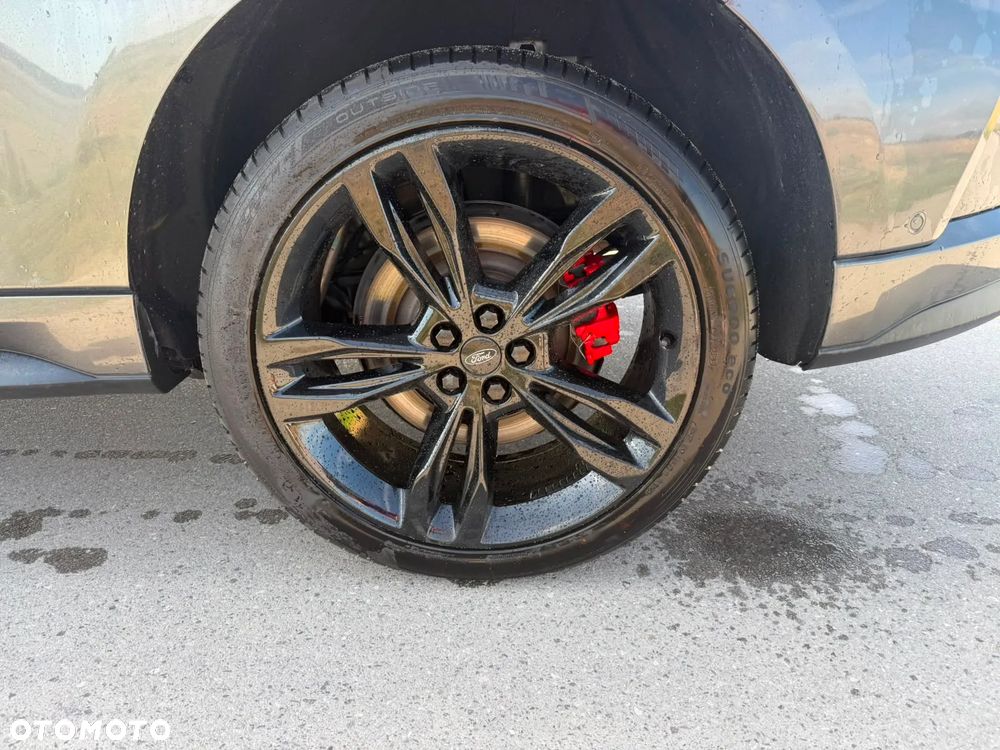 Ford Edge - 18