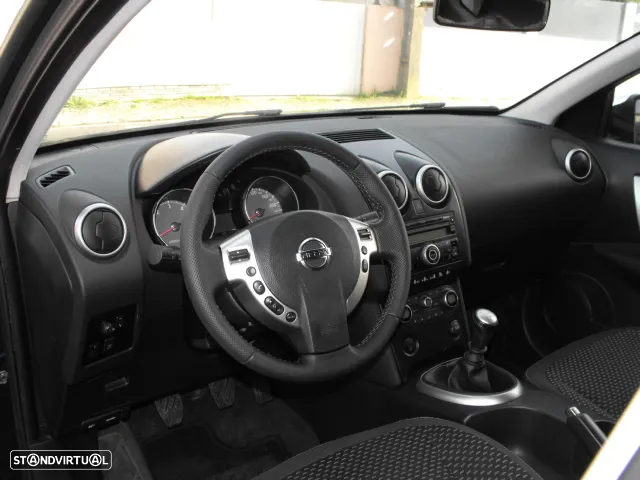 Nissan Qashqai +2 1.5 dCi Tekna Pele Choc +Navi - 7