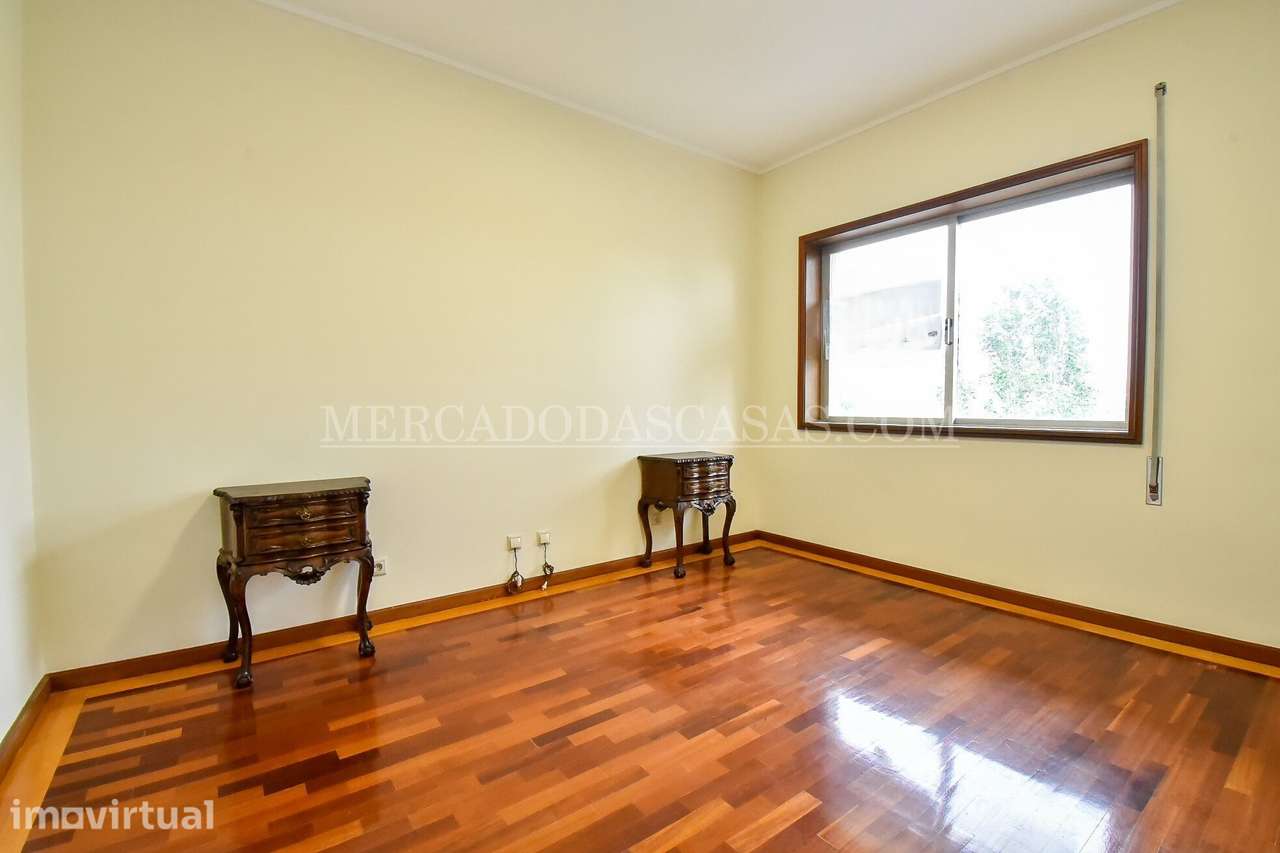 Espetacular T5, 3 Frentes, Excelentes Áreas, Painéis Solares - Grande imagem: 2/18