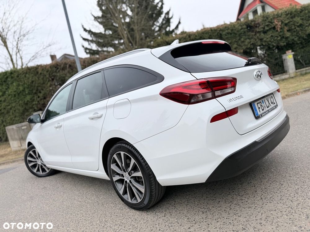 Hyundai i30 1.4 T-GDI DCT Premium - 6