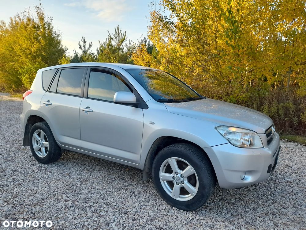 Toyota RAV4 2.0 VVT-i Sol - 3