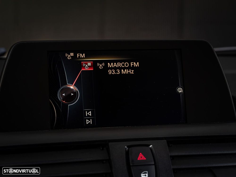 BMW 218 - 31
