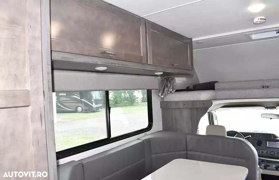 Ford E350 - 17