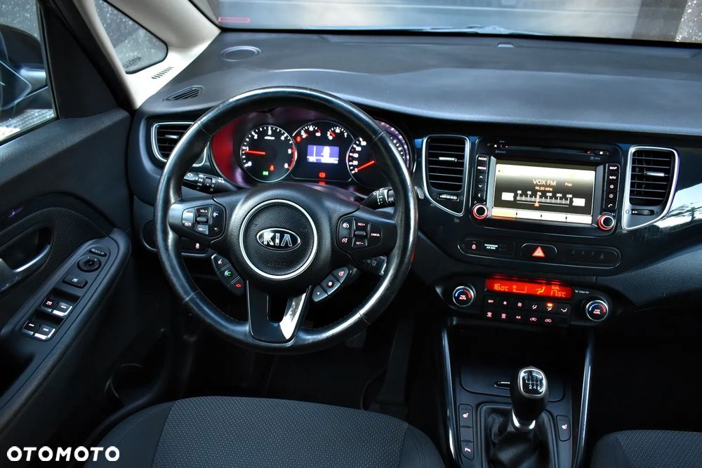 Kia Carens 1.7 CRDi Business Line - 34