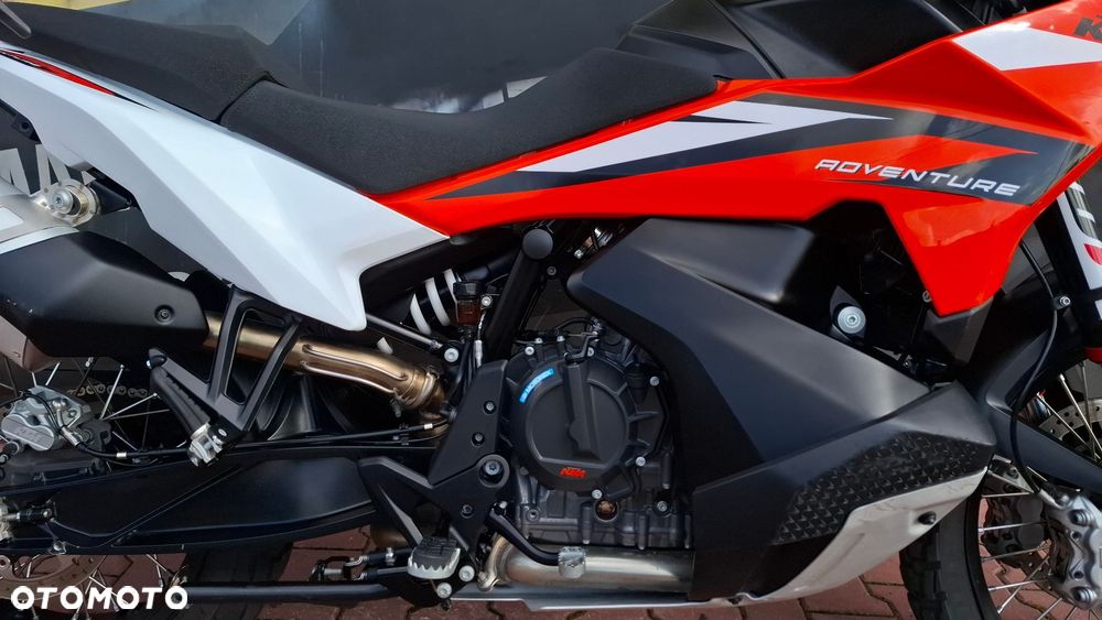 KTM Adventure - 12