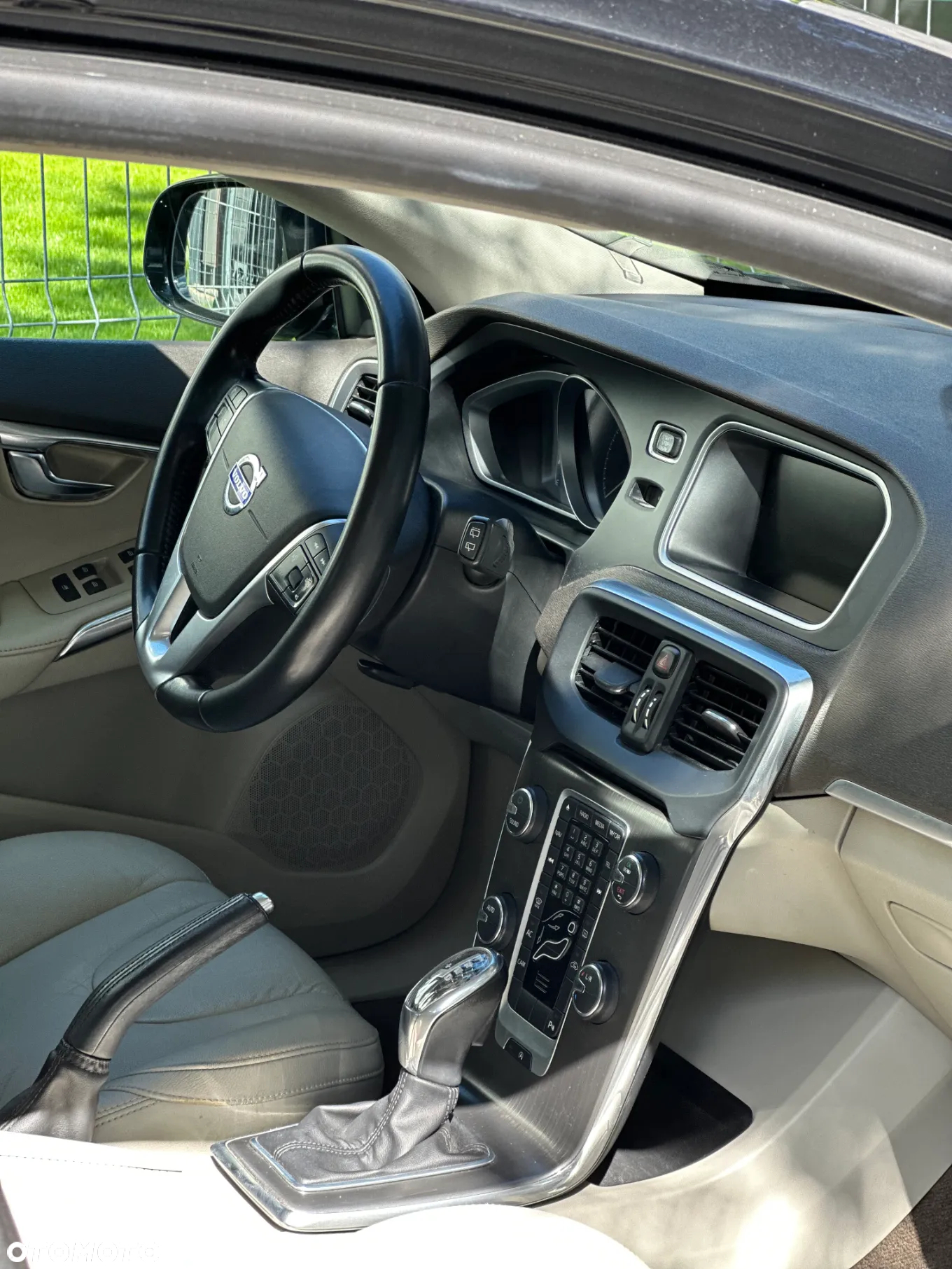 Volvo V40 - 10