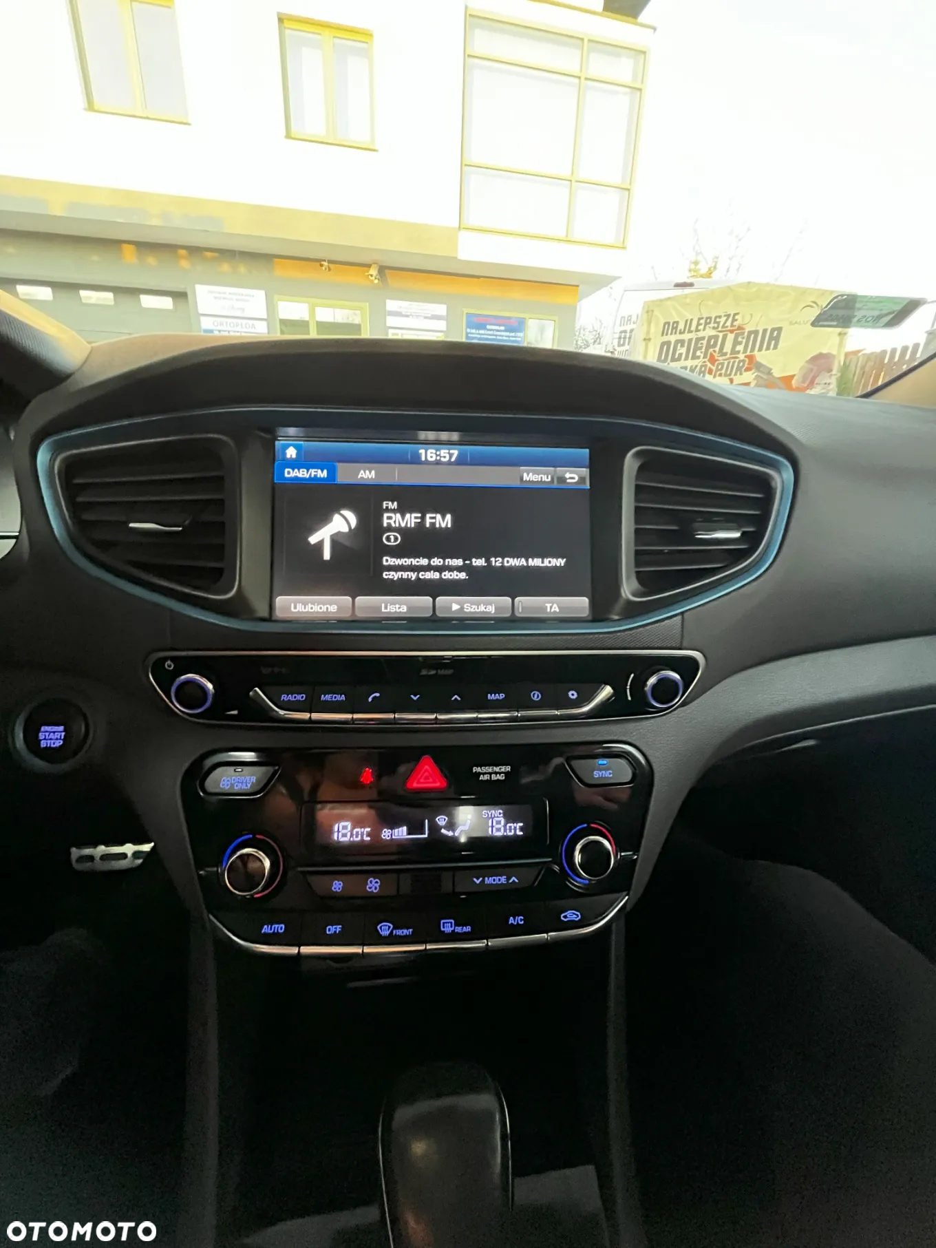 Hyundai IONIQ - 11