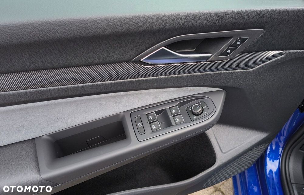 Volkswagen Golf - 21