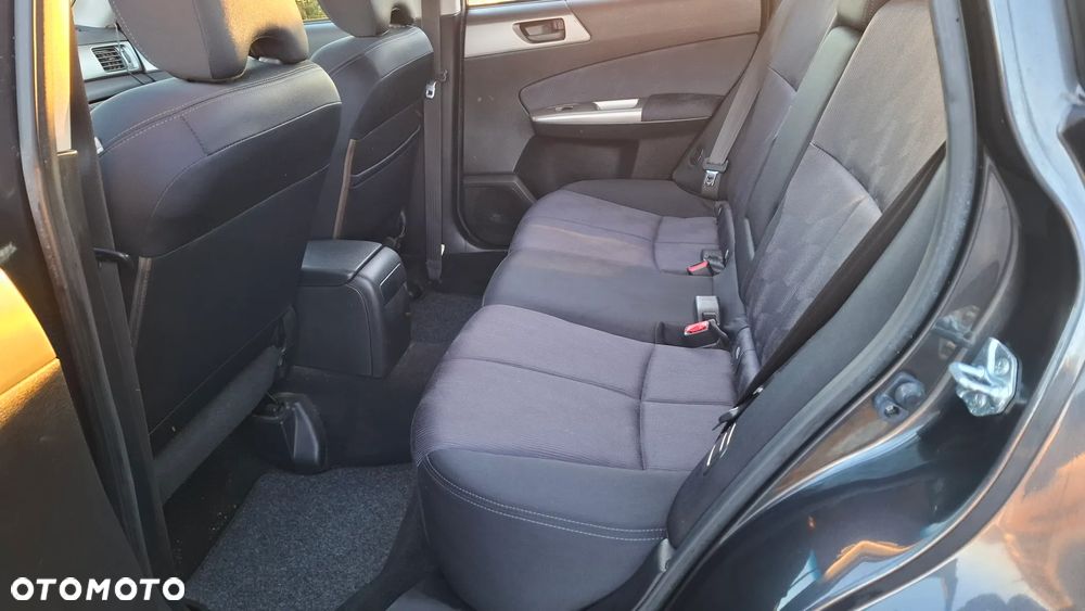 Subaru Forester 2.0X Active - 11