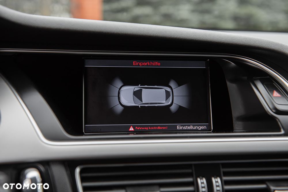 Audi A4 Avant 2.0 TDI DPF quattro S line Sportpaket - 23