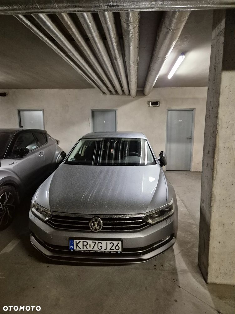 Volkswagen Passat 1.8 TSI BMT Comfortline - 15