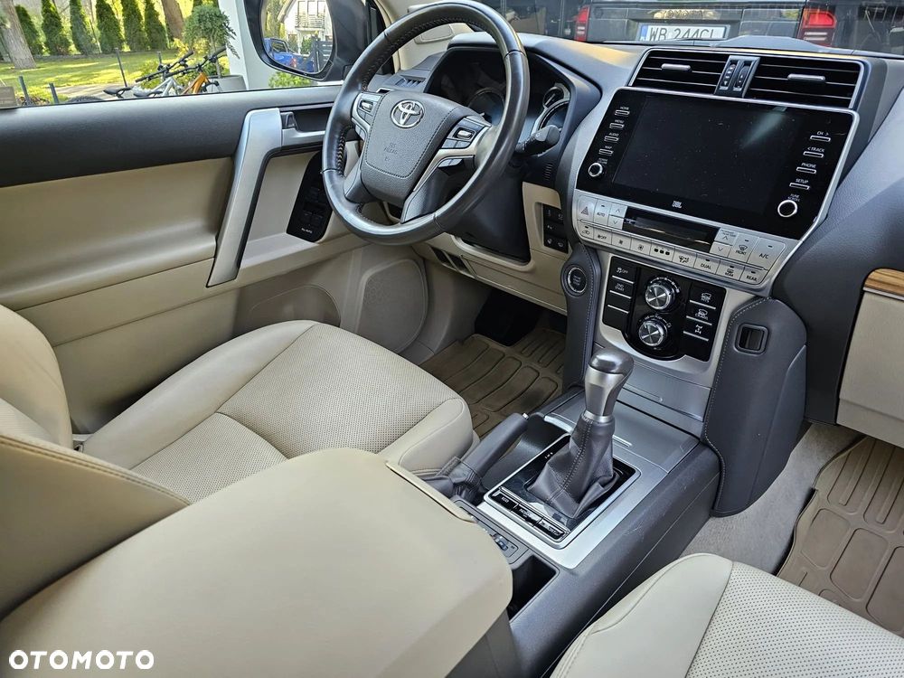 Toyota Land Cruiser LC 2.8 D-4D Invincible - 19
