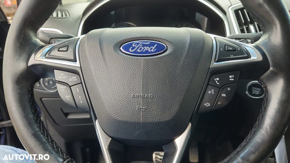 Ford Edge 2.0 TDCi Powershift Titanium - 12