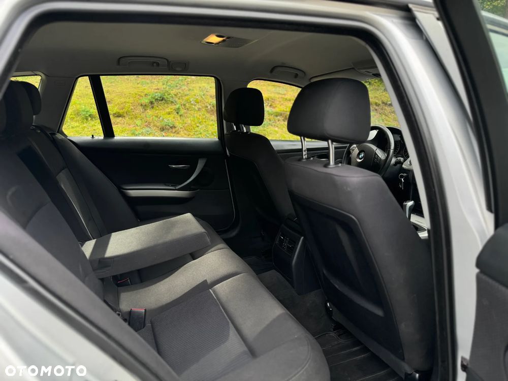 BMW Seria 3 320i Edition Lifestyle - 9