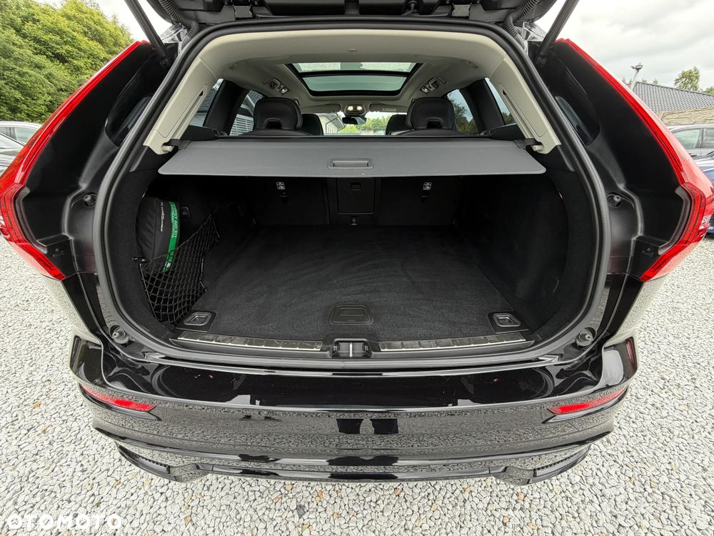 Volvo XC 60 B4 D AWD Ultimate Dark - 30