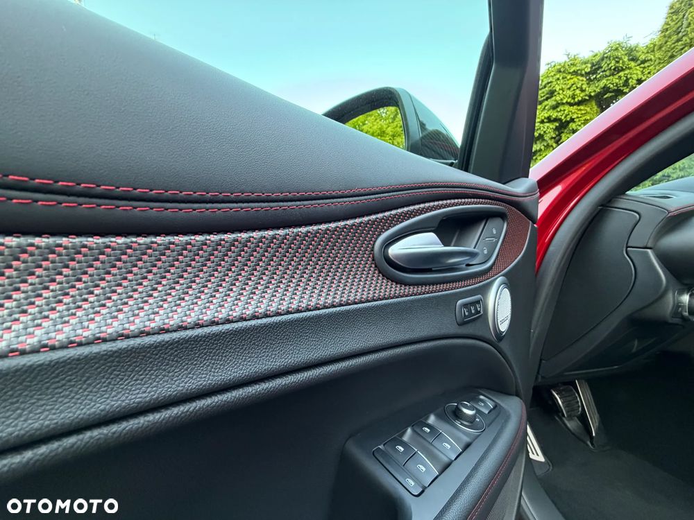 Alfa Romeo Stelvio - 22