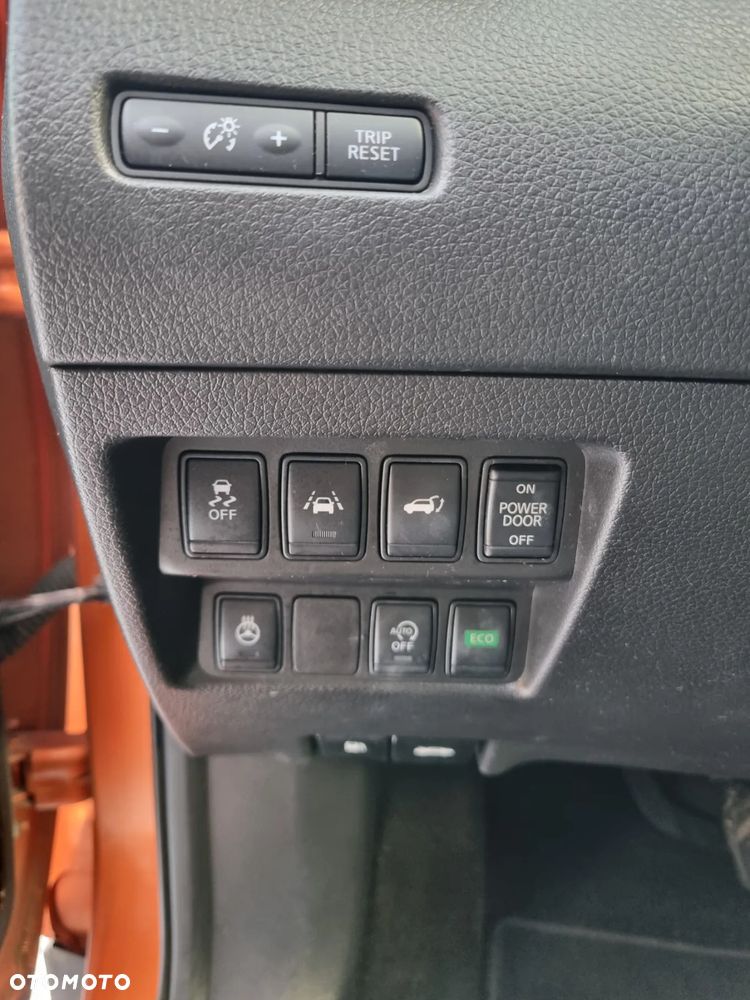 Nissan X-Trail 2.0 dCi ALL-MODE 4x4i Xtronic Tekna - 30