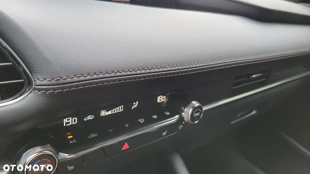 Mazda 3 2.0 mHEV Exclusive-Line - 31