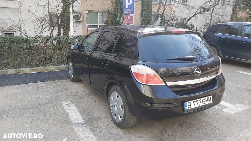 Opel Astra 1.4i Cosmo - 4