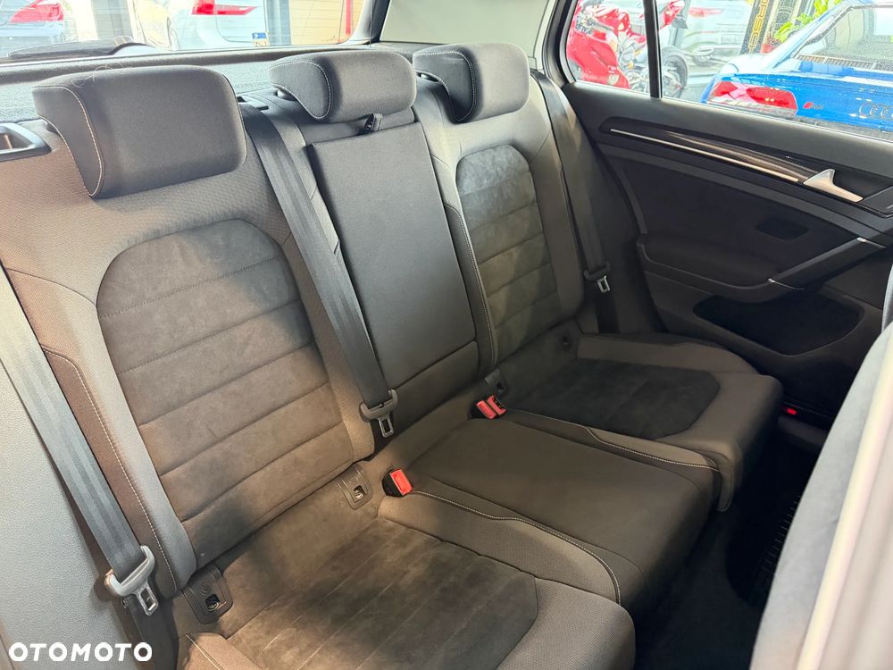 Volkswagen Golf 1.4 TSI BMT Comfortline - 20