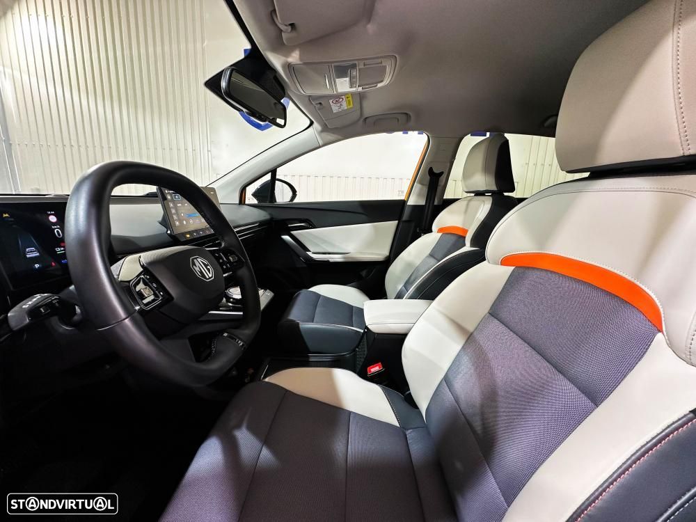 MG MG4 64 kWh Luxury - 9
